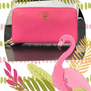Tory Burch Pink Wallet Sleek Design High-Quality